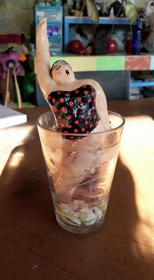 Se Noyer Dans Un Verre D'eau, photo 1